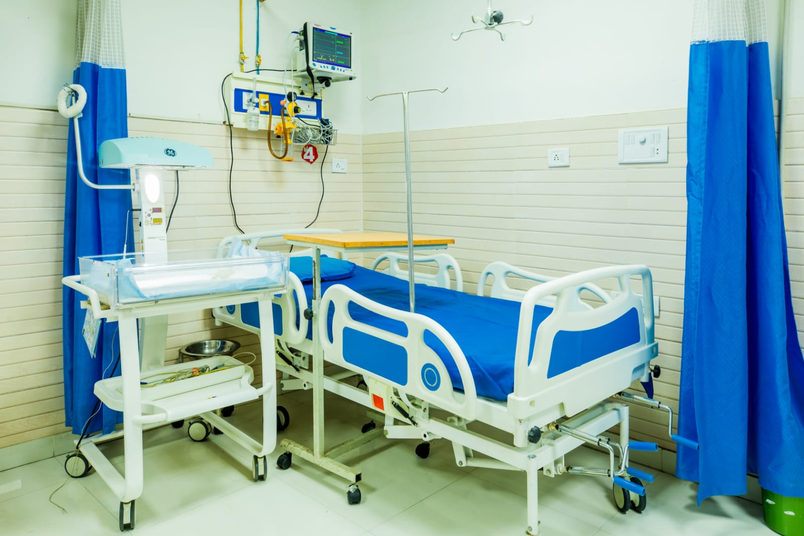 60-Bedded Hospital for Sale in Lucknow